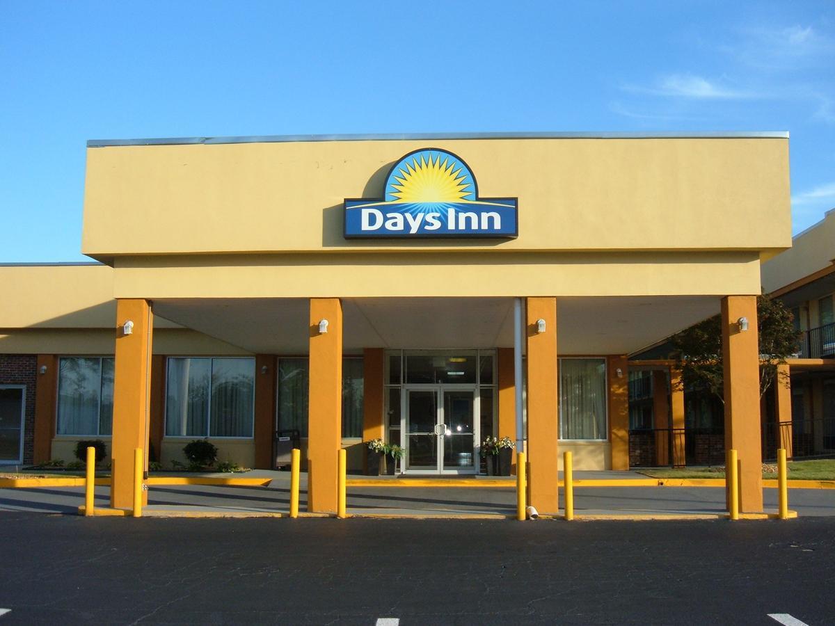 Days Inn By Wyndham Madison Luaran gambar