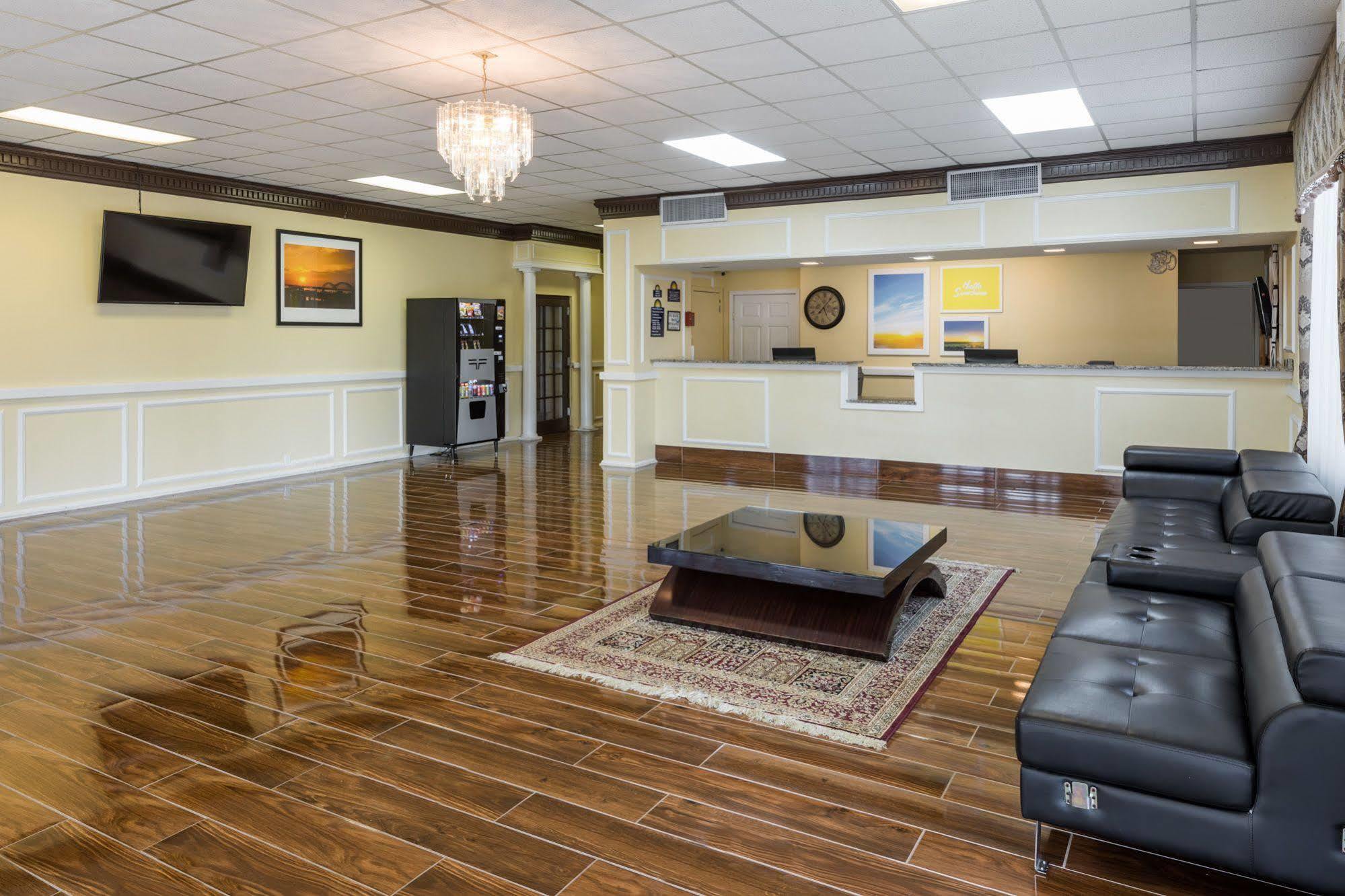 Days Inn By Wyndham Madison Luaran gambar