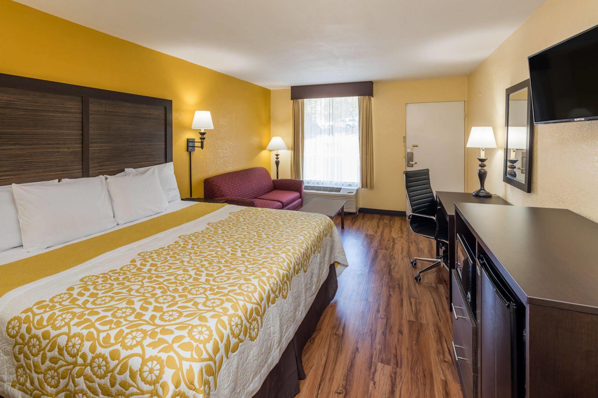 Days Inn By Wyndham Madison Luaran gambar